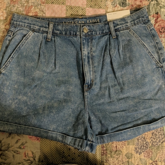 American Eagle Outfitters Pants - American Eagle shorts